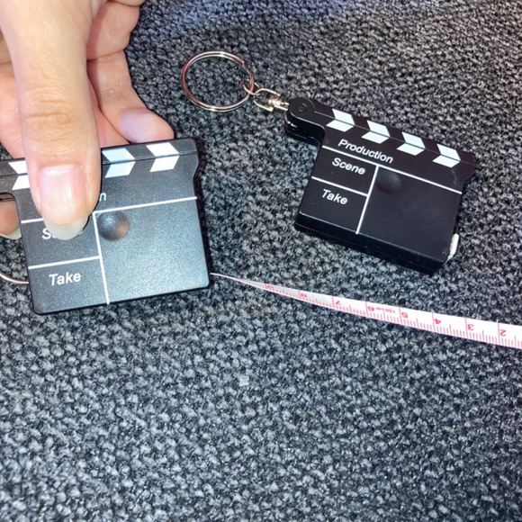 Movie Clapboard Key Chain with Tape Measure - Picture 6 of 10